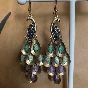 ✨2/$15 on select jewelry! Peacock earrings